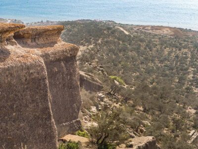 cliffs-hiking-taghazout-ocean