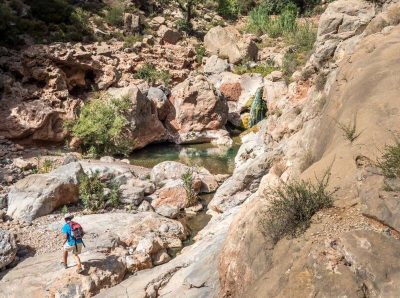paradise-valley-hiking-man-waterfall